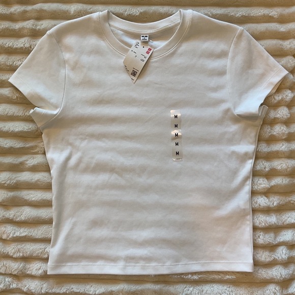 Uniqlo Tops - Uniqlo Mini T-Shirt Womens Medium White Short Sleeve Crew Neck Cropped Baby Tee